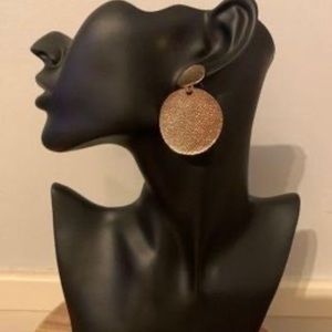 NWT Boutique gold hammered earrings